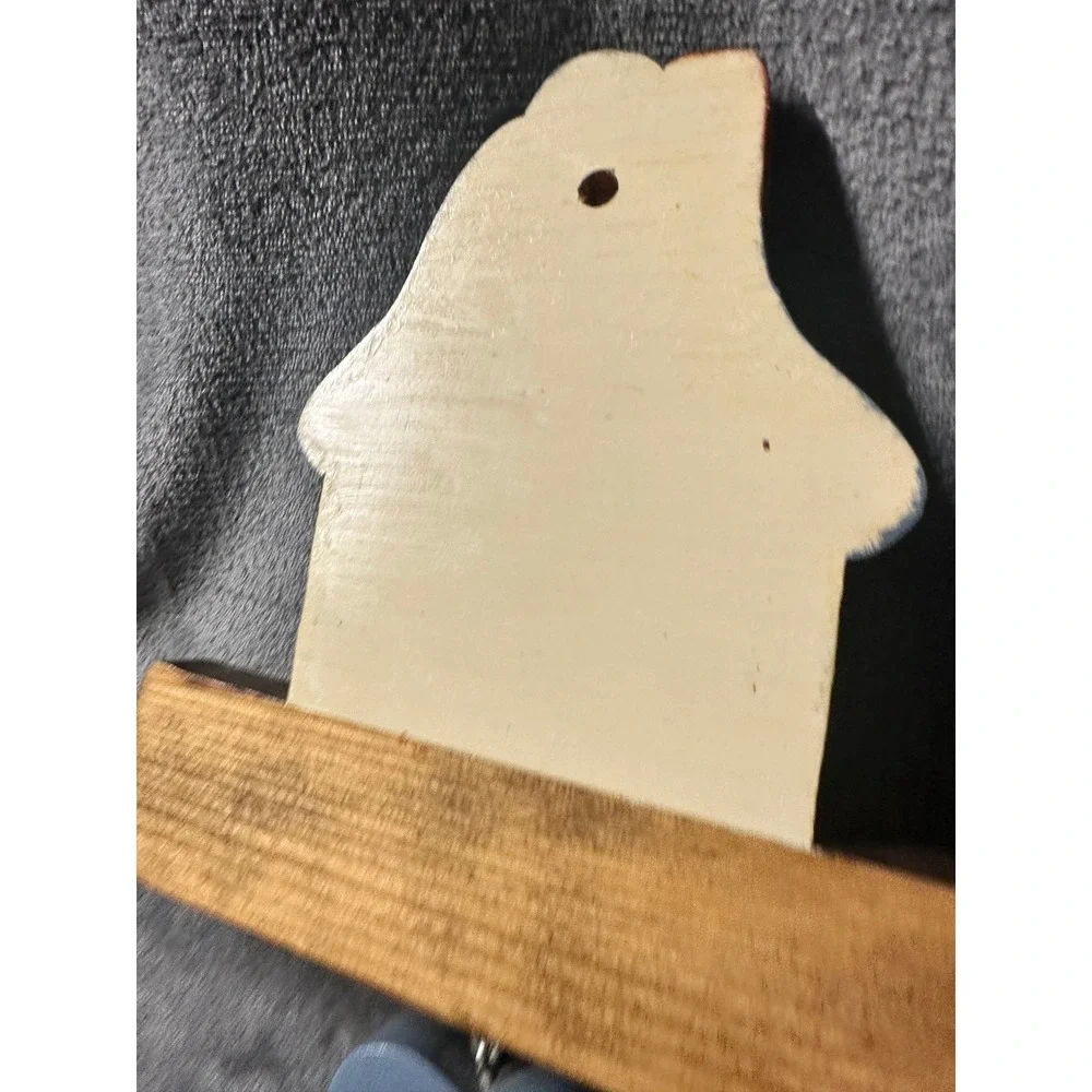 Vintage Wooden Hand painted Country Cottage Key Rack House w Peg & Hearts